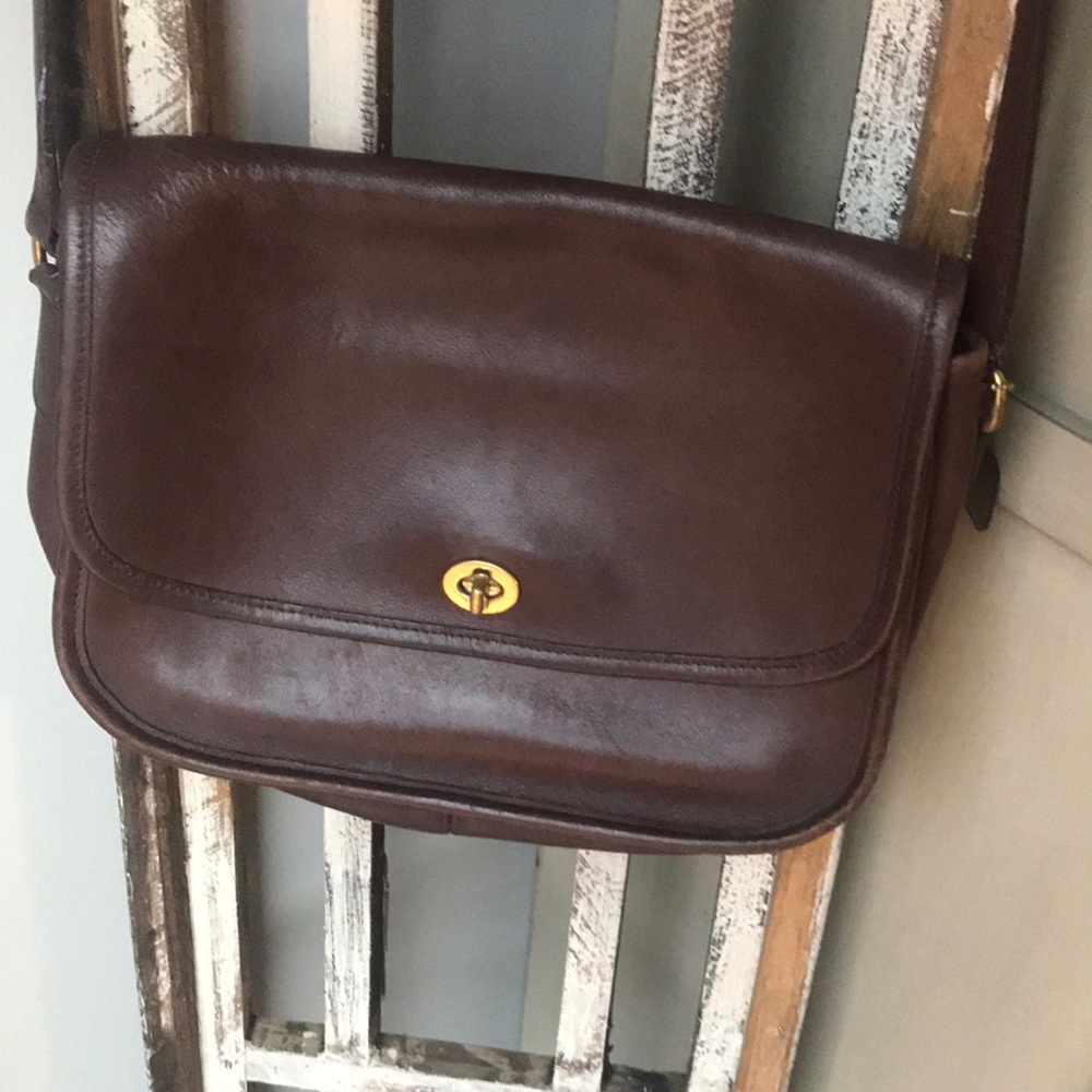 Vintage Coach crossbody